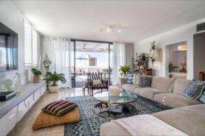 Luxe 3 Bedroom Rooftop Beachside Apartment